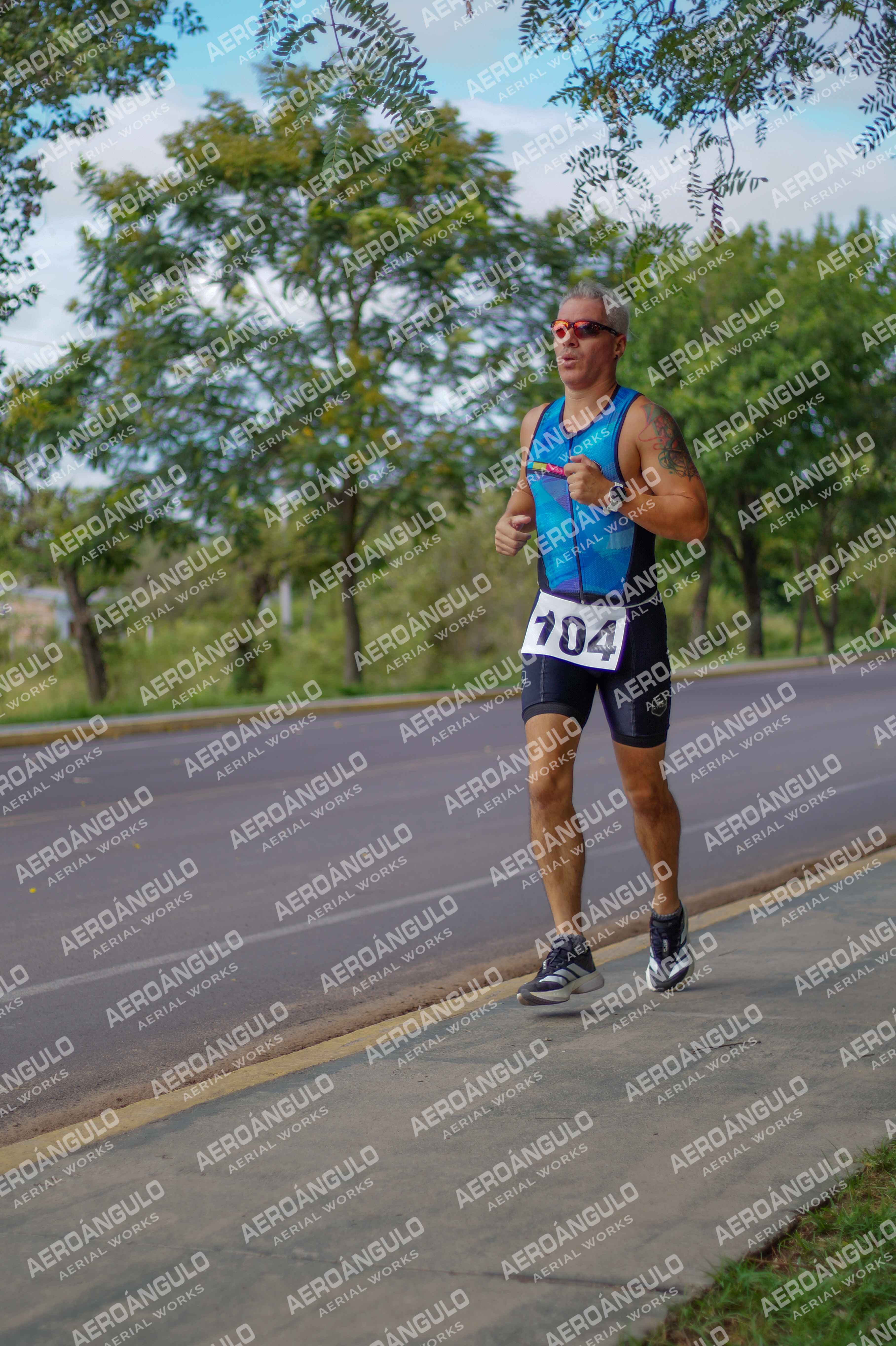 TRIATLON N°100