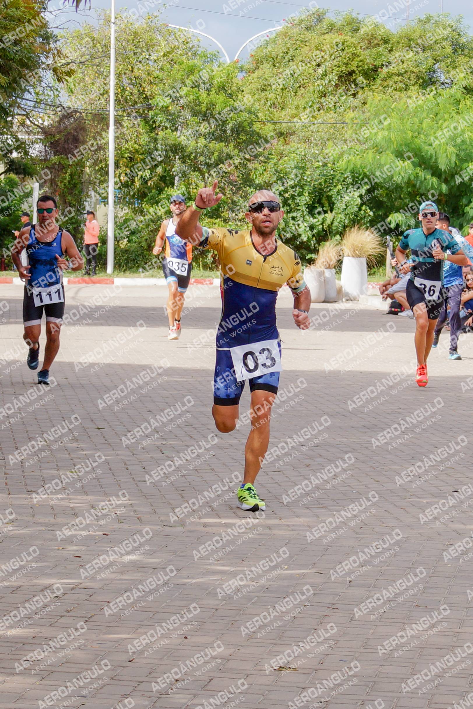 TRIATLON N°138