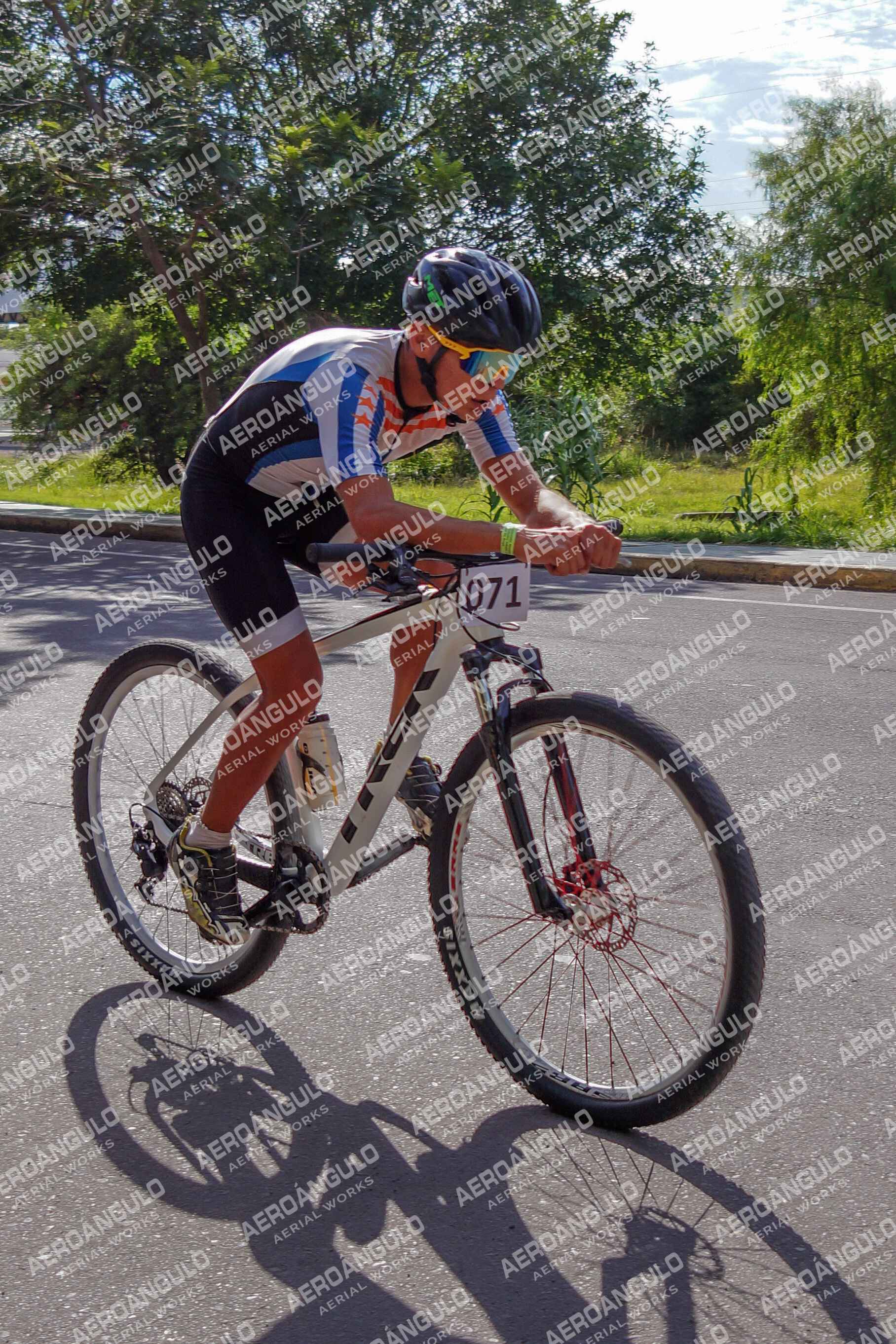 TRIATLON N°21