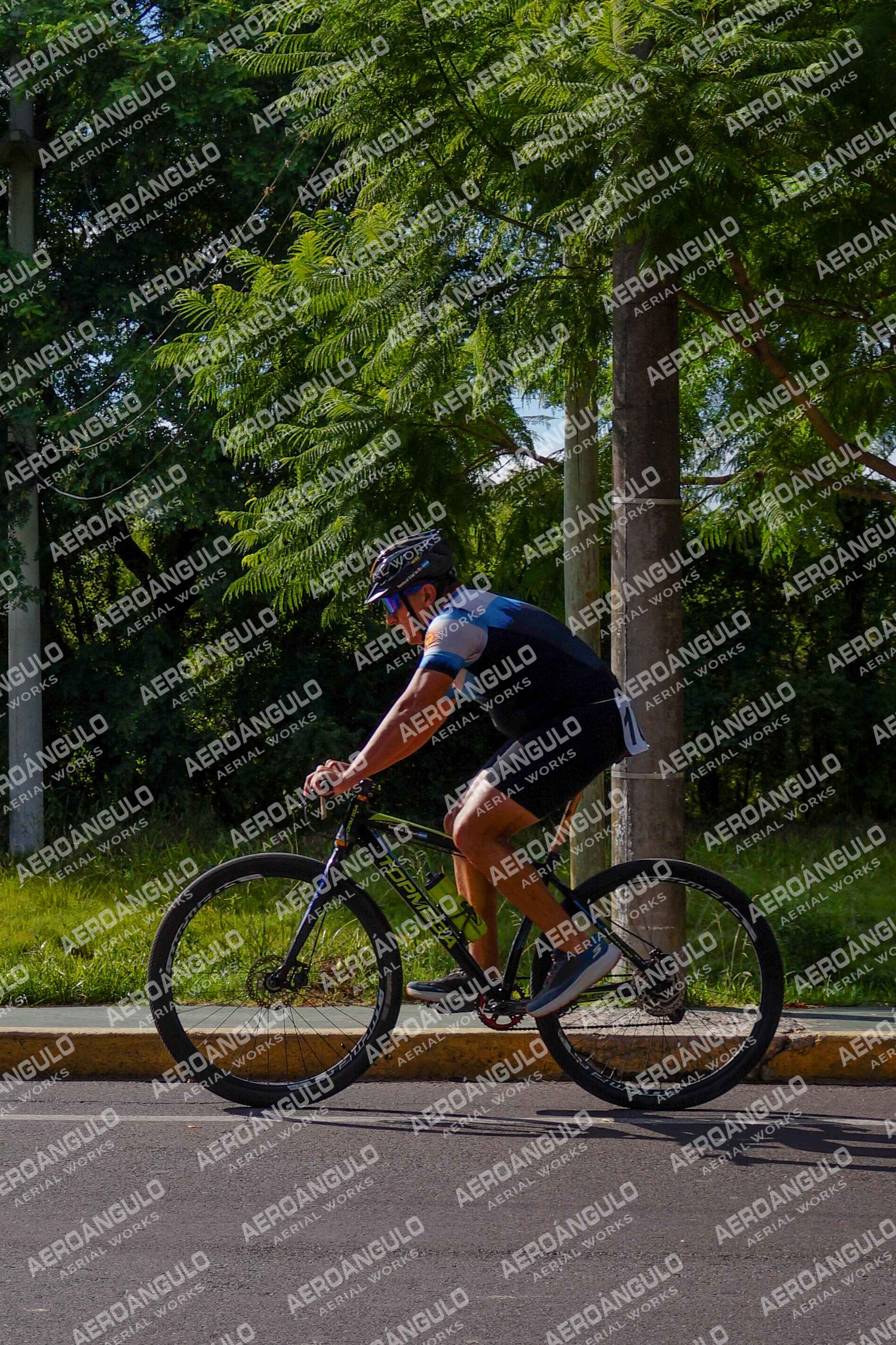 TRIATLON N°25