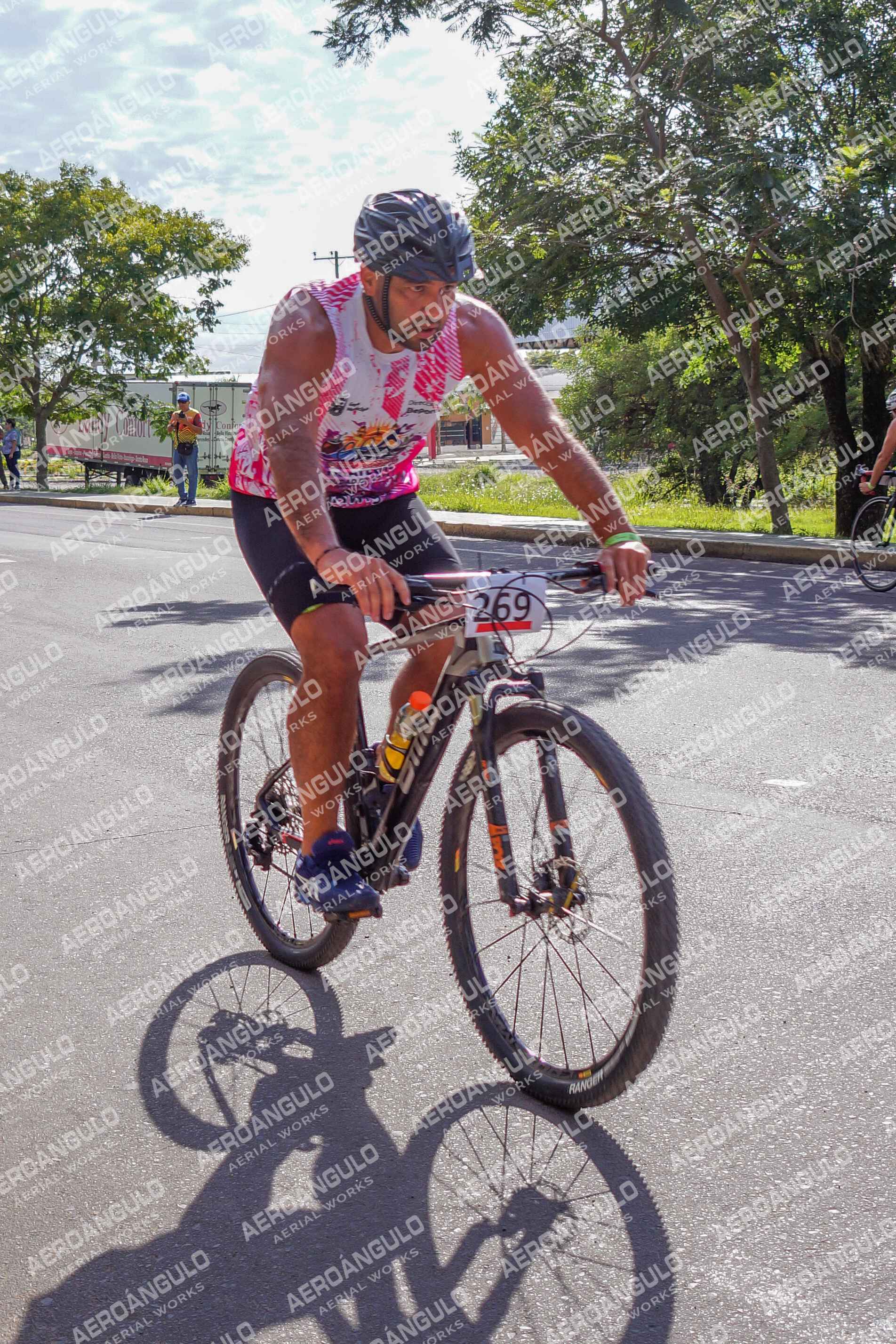 TRIATLON N°49