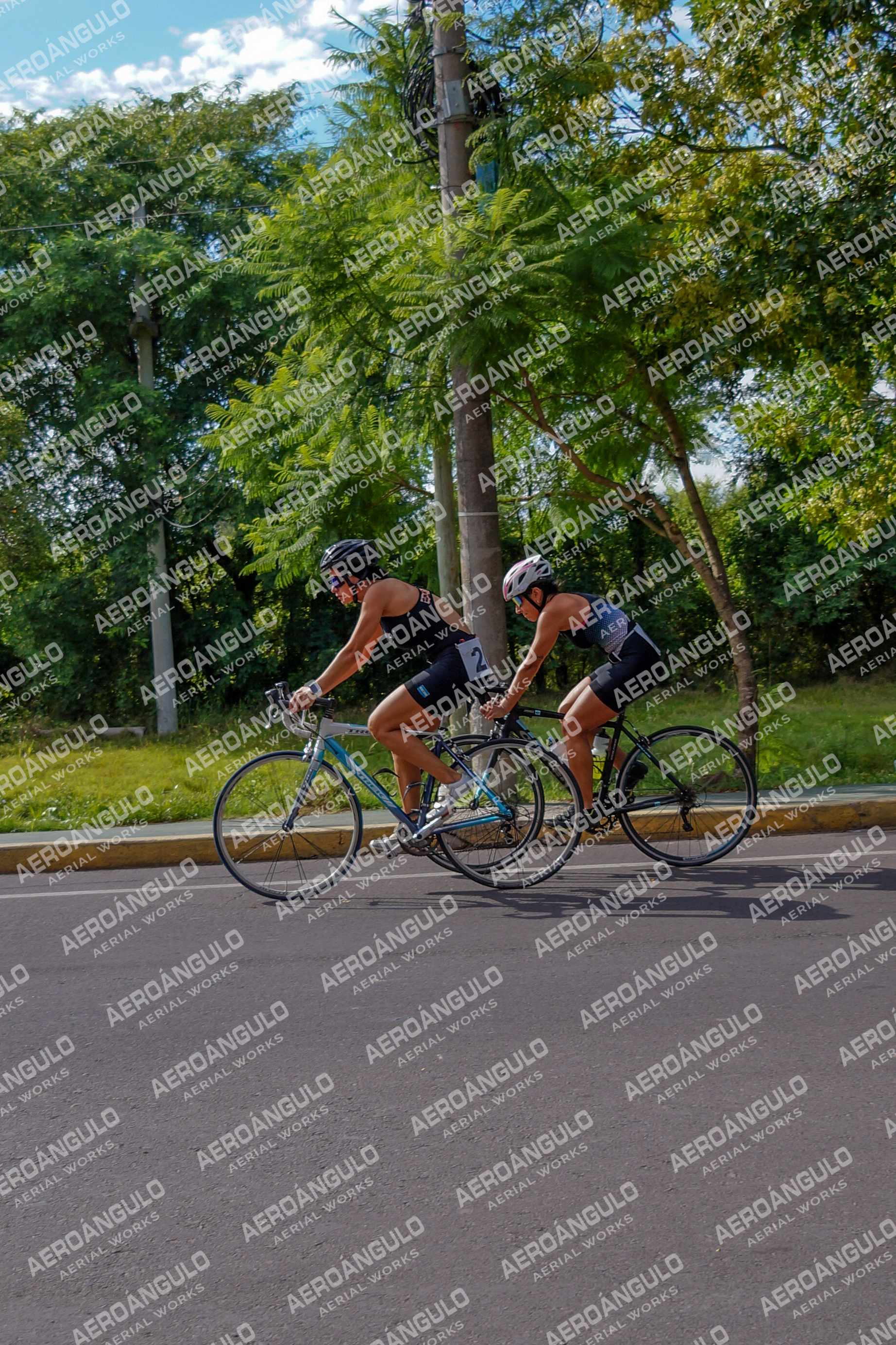 TRIATLON N°64