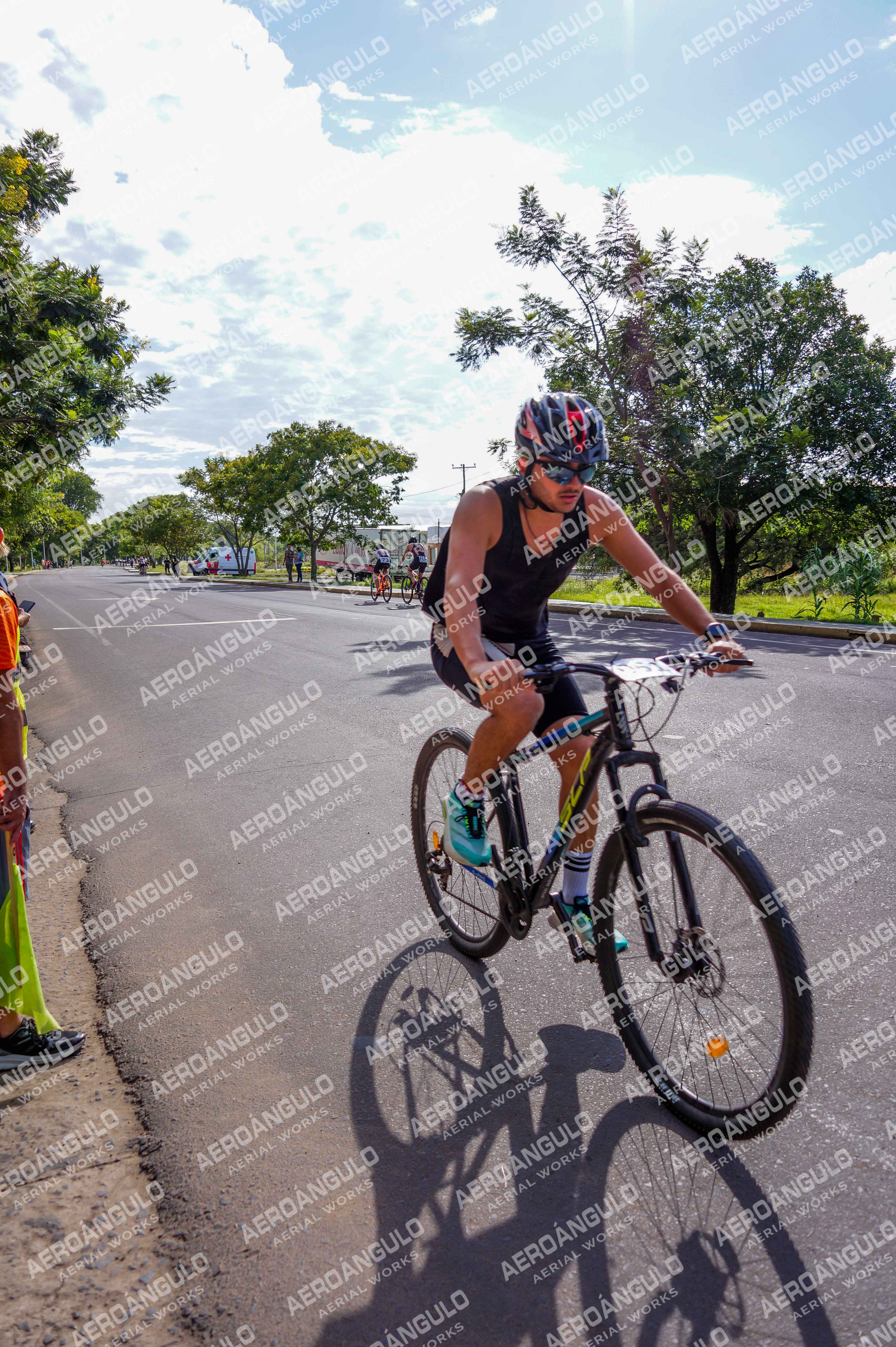 TRIATLON N°66