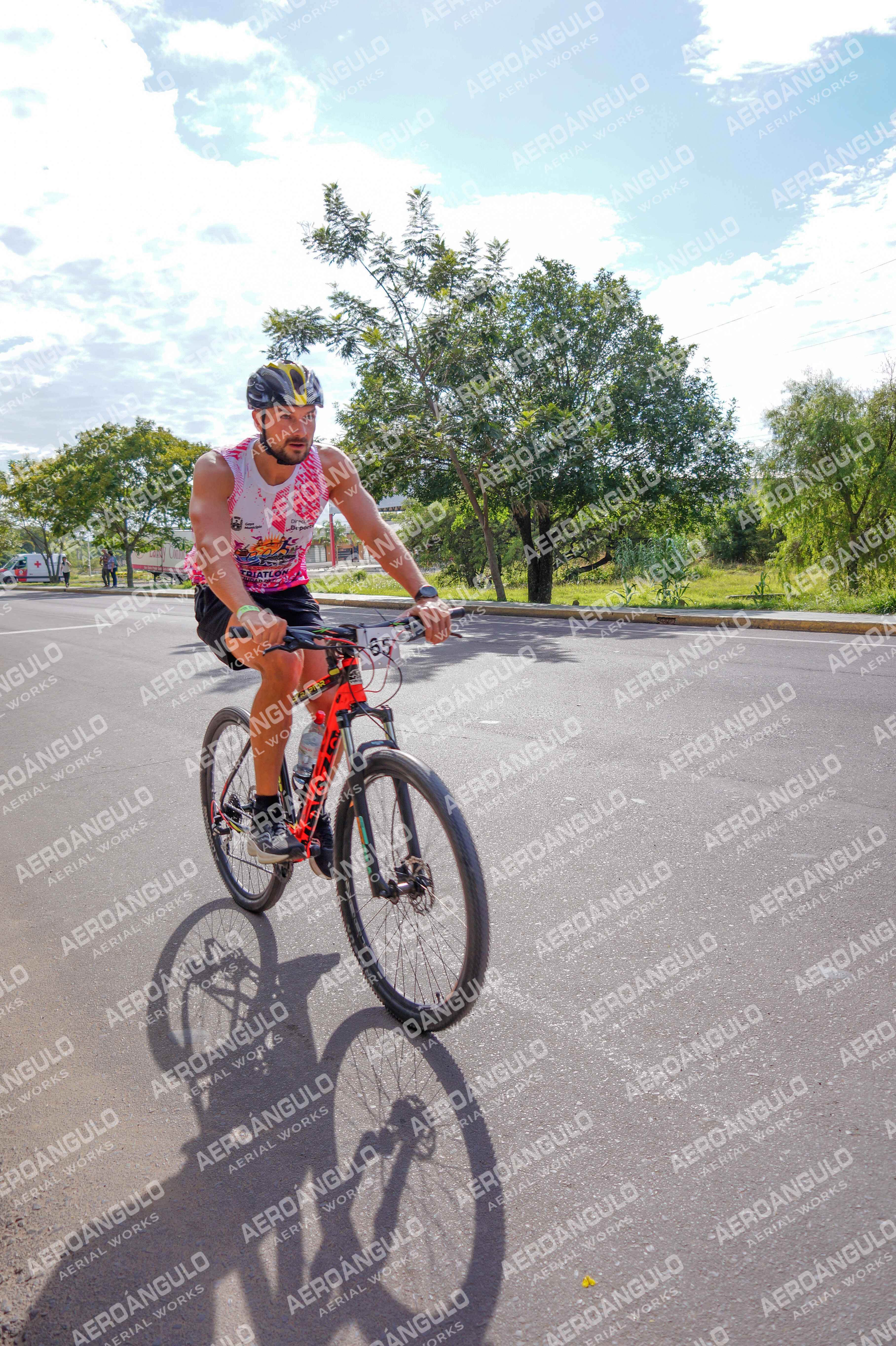 TRIATLON N°75