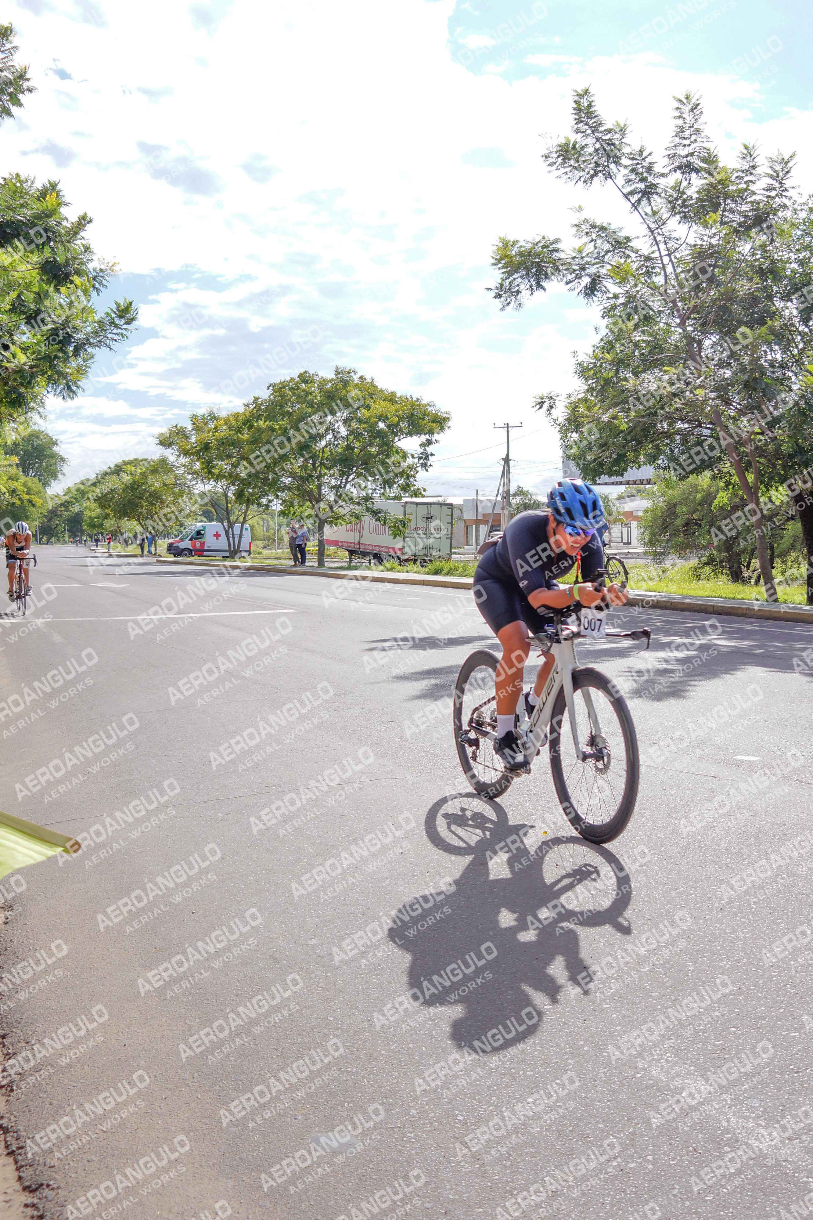 TRIATLON N°83